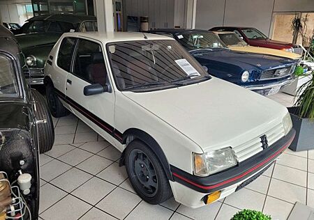 Peugeot 205 GTI 1,9 Oldt. H-Ken/ Lenkrad neu WINTERPREIS