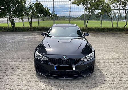 BMW M4 Coupe DKG M Performance Carbon