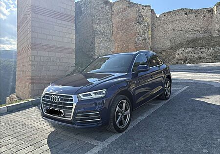 Audi Q5 40 TDI quattro sport