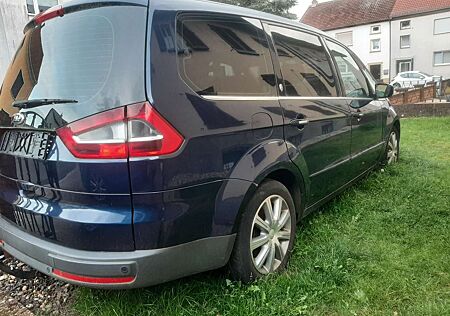 Ford Galaxy 2.0 TDCi DPF Ghia