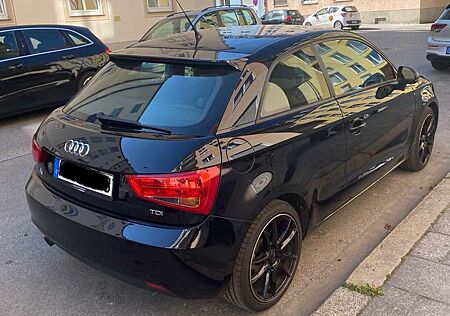 Audi A1 1.6 TDI attraction,77kw,unfallfrei, TÜV 26, Klima