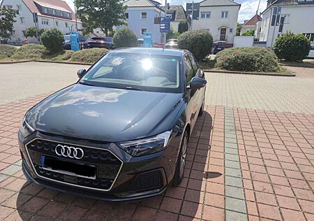Audi A1 25 TFSI advanced