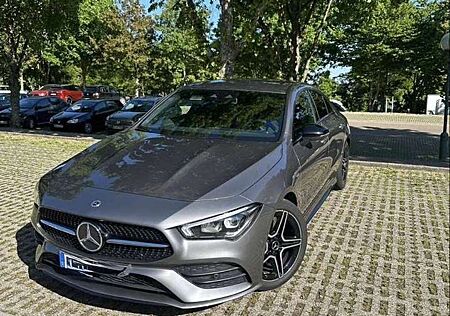 Mercedes-Benz CLA 200 CLA Coupe 7G-DCT Edition