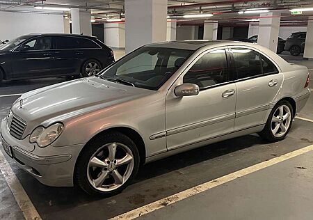 Mercedes-Benz C 320 Elegegance
