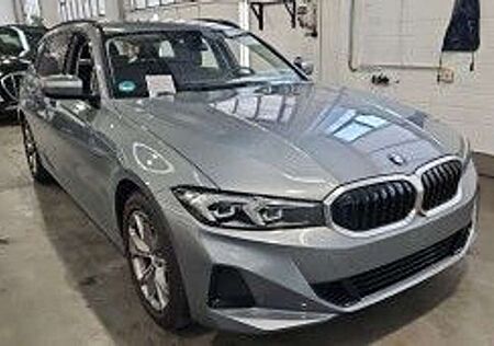 BMW 320 d T xDrive SHADOW*LED*WIDE*1-HAND*MEGAVOLL