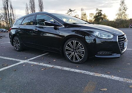 Hyundai i40 i40cw Diesel Kombi blue 1.7 CRDi DCT Premium