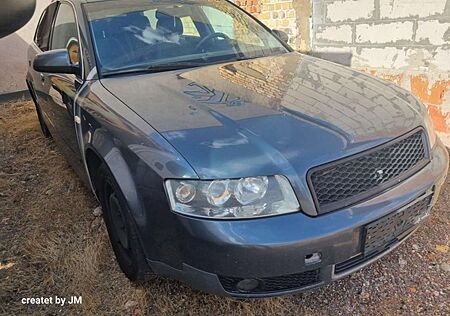 Audi A4 Avant 2,5 TDI Motor+Getriebe ok läuft gut