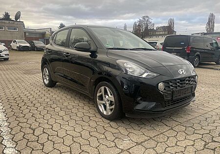 Hyundai i10 Trend/Automatik/1Hand/PDC/SHZ