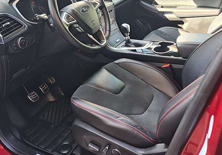 Ford S-Max 2.0 TDCi ST-Line