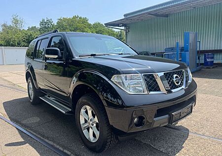 Nissan Pathfinder 2.5 dCi *Automatik*7-Sitzer*R.Kamera*