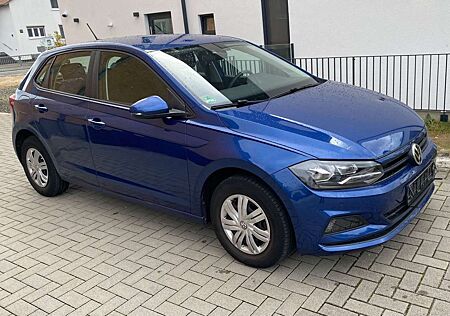 VW Polo Volkswagen Navi SHZ PDC