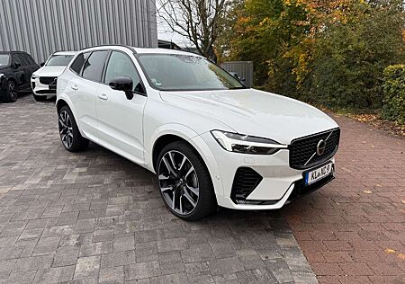 Volvo XC 60 XC60 B4 AWD ULTIMATE DARK+PANO+PILOT+LUFTFWRK+