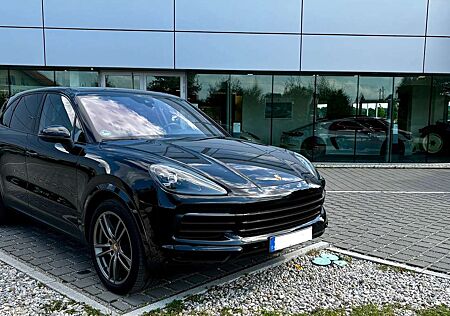 Porsche Cayenne Luft, 21“, Pano, Bose, Sportsitze/-endrohre, Led