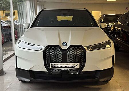 BMW iX xDrive40 Vollleder Laserlicht Head-Up 360 R21