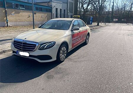 Mercedes-Benz E 200 d 9G-TRONIC