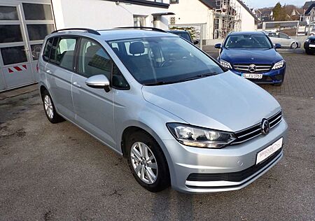 VW Touran Volkswagen Comfort 1.5TSI DSG, 7-Sitzer, AHK, Navi