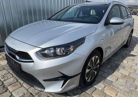Kia XCeed Ceed SW / cee'd SW Sportswagon Spin CD 1.5 T-GDI 7DCT 140 PS Navi-...