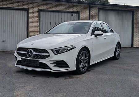 Mercedes-Benz A 250 7G-DCT AMG Line