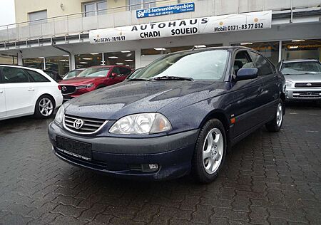 Toyota Avensis 1.8 linea sol