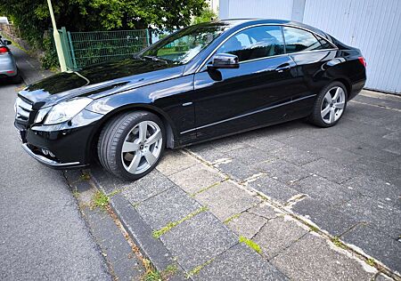Mercedes-Benz E 350 CDI DPF Coupe BlueEFFICIENCY 7G-TRONIC Avant