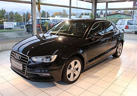 Audi A3 BI-XENON NAVI TEMPOMAT PDC