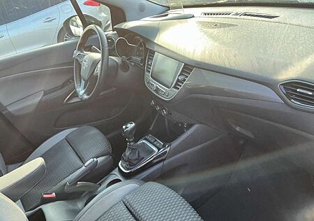 Opel Crossland X 1.2T Ultimate+NAVI+PANO+SHZ+DAB