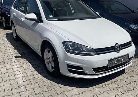 VW Golf Variant Volkswagen Comfortline BlueTDI