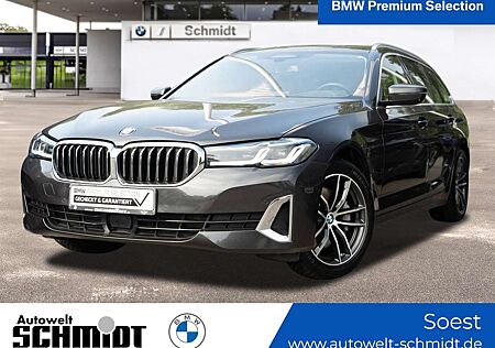 BMW 530 i xDrive Touring Luxury Line / 2JahreGARANTIE