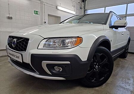 Volvo XC 70 XC70 2.4 D5 Summum AWD*Navi*Leder*Xenon*