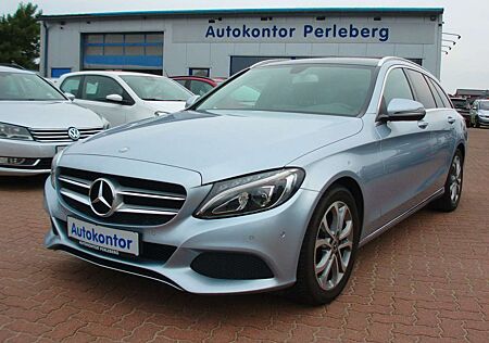 Mercedes-Benz C 180 T-Modell Avantgarde / LED / Teilleder