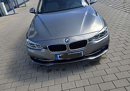 BMW 330 i xDrive Sport Line