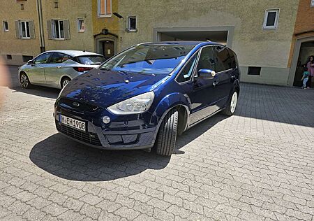 Ford S-Max 2.5 Titanium
