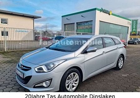 Hyundai i40 cw 1.6 Fifa World Cup Edition"1.Hand"Seniorenfhrzg