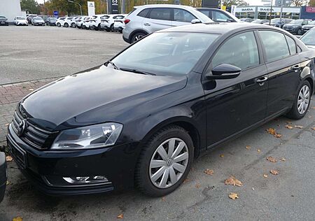 VW Passat gebraucht kaufen VW Passat Volkswagen 1.6 TDI BMT Limousine Klimaautomatik Tempomat Ein