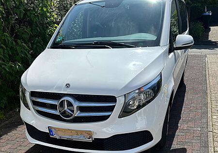 Mercedes-Benz V 220 d RISE kompakt (447.811)