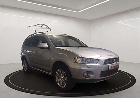 Mitsubishi Outlander Motion 4WD Automatik Pdc Ahk