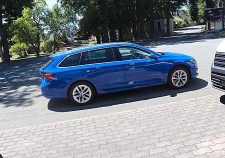 Skoda Octavia Combi Style 8 fach LED Alu netto 12795€