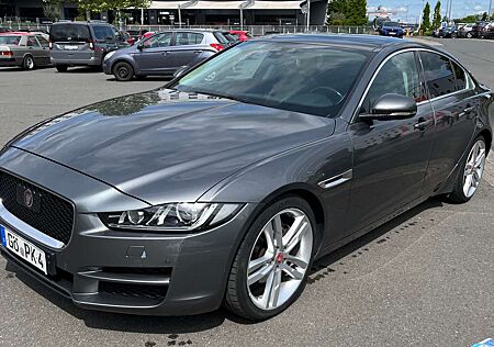 Jaguar XE 20d Aut. Portfolio