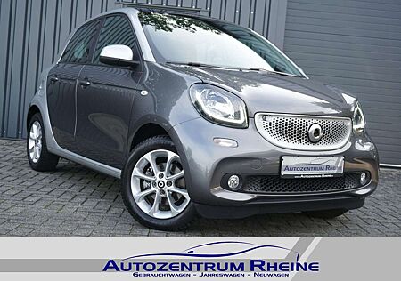 Smart ForFour 90PS SHZ PDC LED PANO TEMPOMAT Navi