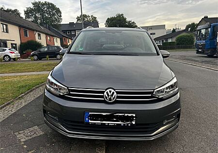 VW Touran Volkswagen Highline BMT/Start-Stopp