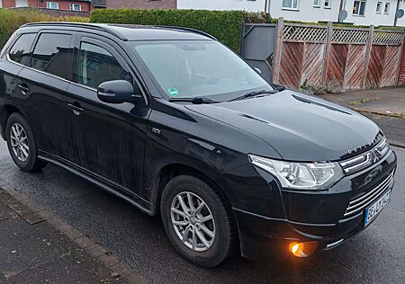 Mitsubishi Outlander 2.2 DI-D 4WD Automatik Invite
