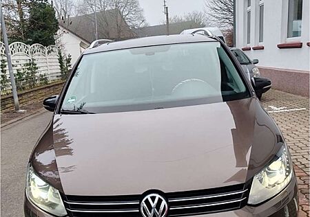 VW Touran Volkswagen 2.0 TDI DPF DSG Comfortline
