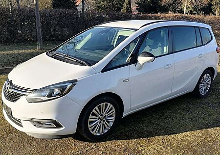 Opel Zafira Tourer ON Start Stop