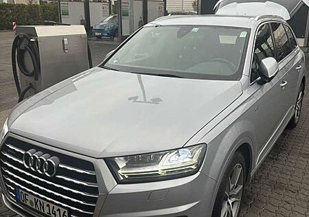 Audi Q7 3.0 TDI quattro tiptronic