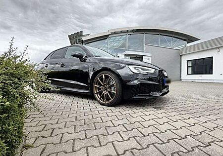 Audi RS3 Sportback, Keramikbremse, B&O, Pano, 280km/h
