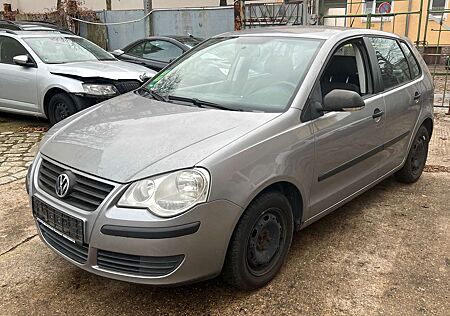 VW Polo Volkswagen 1.4 Tour 5-Türer Klima+Tempomat+PDC TÜV NEU