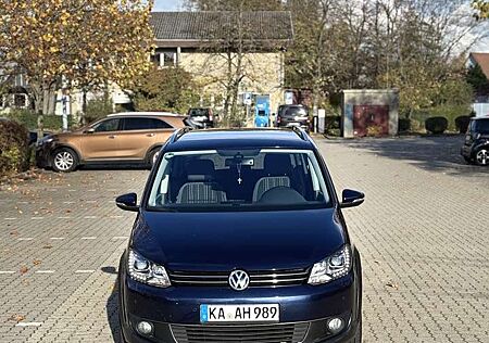 VW Touran Volkswagen 1.4 TSI Cross, 7 Sitzplätze, 2 hand.
