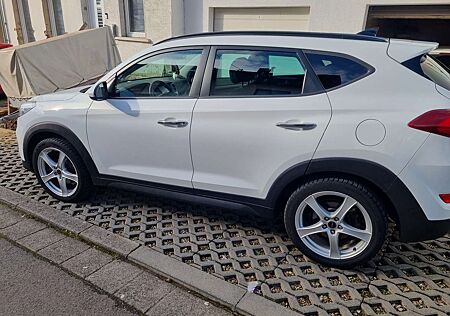 Hyundai Tucson 2.0 CRDi 4WD Automatik Premium