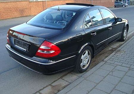 Mercedes-Benz E 220 E-Klasse+Diesel+CDI+Automatik+Avantgarde