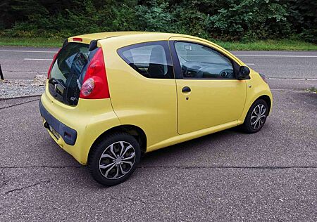Peugeot 107 Petit Filou CD Preis inkl Neu Tüv